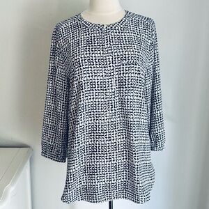 NYDJ Pleat Back 3/4 Sleeve Print Blous in White Gray Black, Button Front, Large